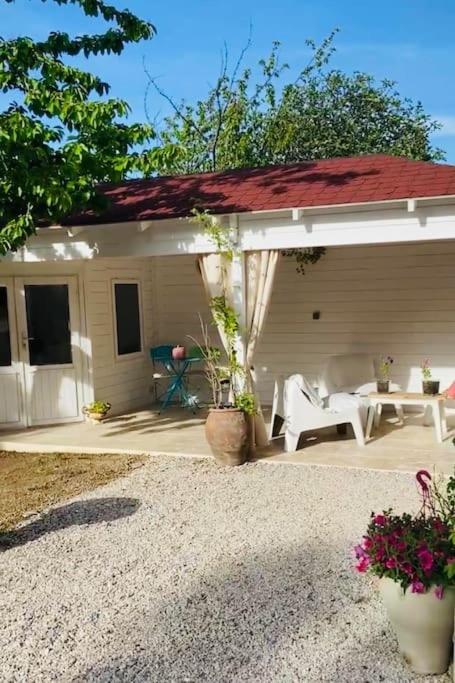 Maison Avec Jardin Et 3 Petits Chats , Proche Du Chateau Lacoste Le Puy-Sainte-Reparade Exterior photo